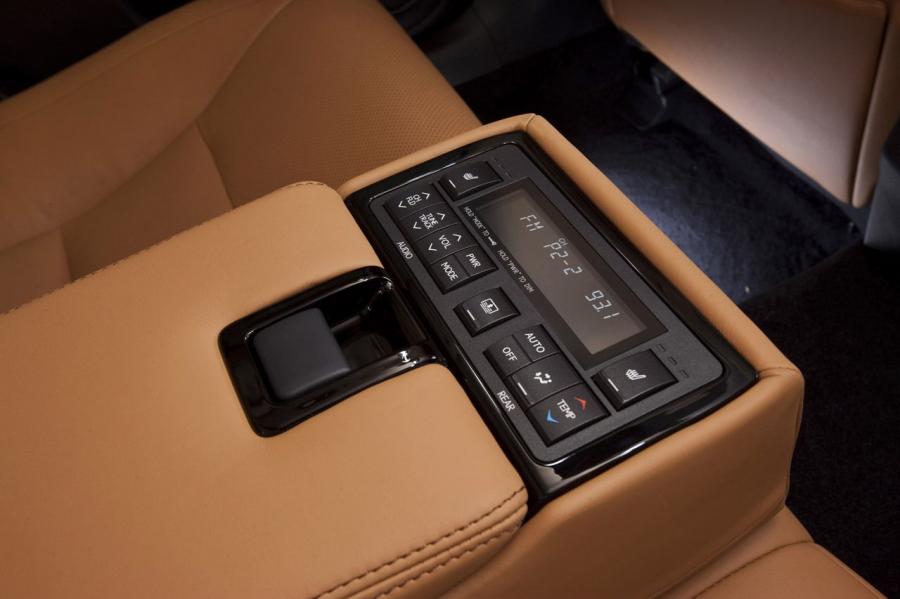  Lexus GS350 2011 года  (фото 92 из 99)